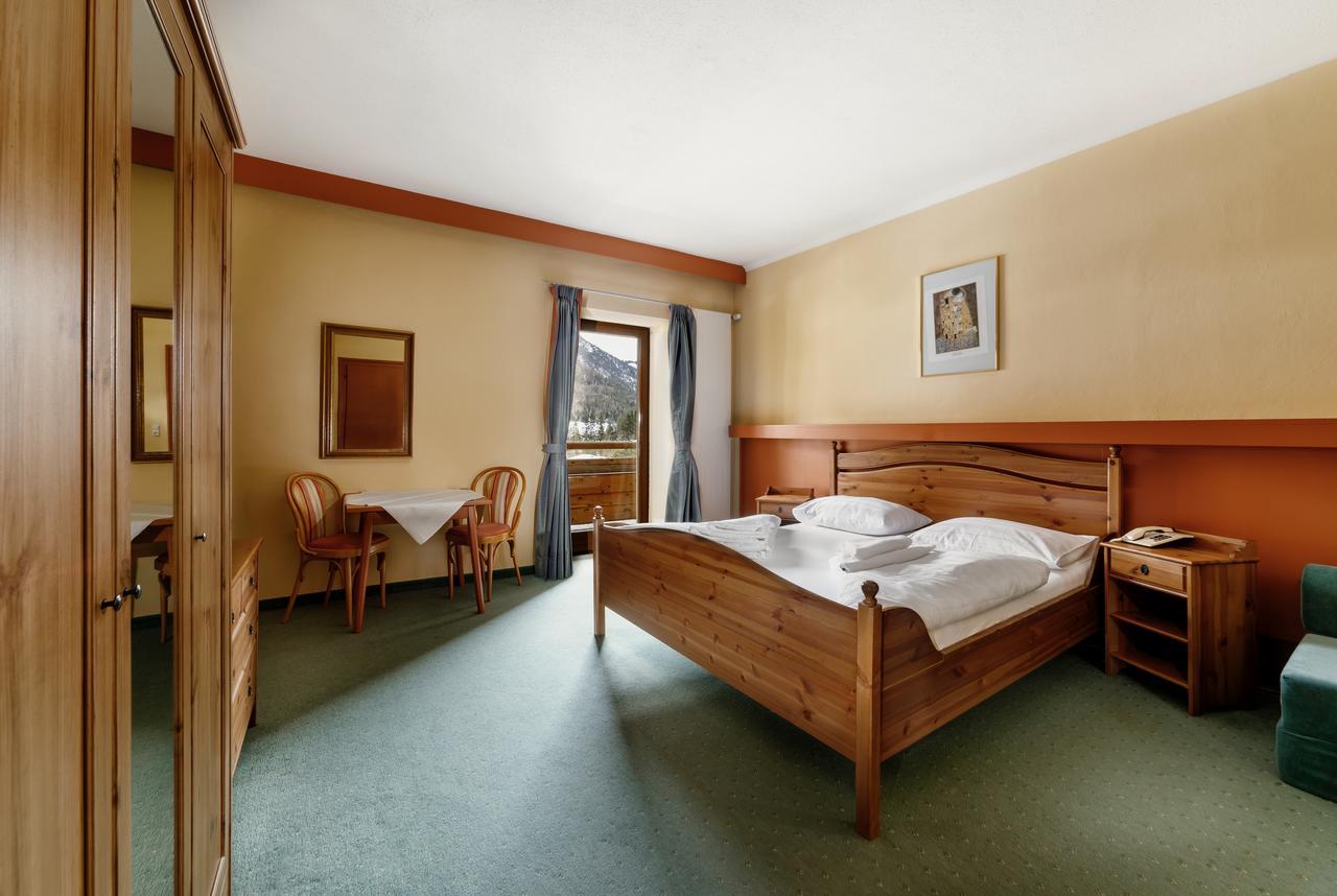Hotel Pillerseehof Sankt Ulrich am Pillersee Room photo